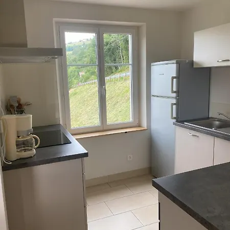 La Maison Rose - *